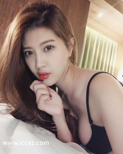 栗林里莉作品在线观看,穿越时空的艺术之旅